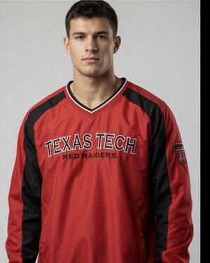 Texas Tech Red Raiders Jacket Mens M Red NCAA Football Under Armour Pullover